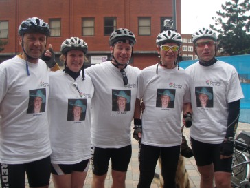 karl,Alison,Garry,Blind Dave & Duggie,Aberdovey bike ride for Lizzy